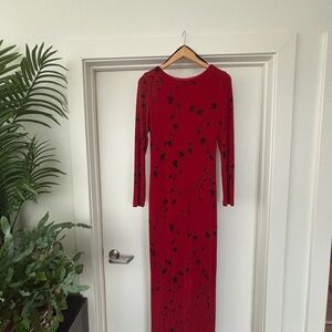 Chic Long Sleeve Red Dress with Black Floral Pattern